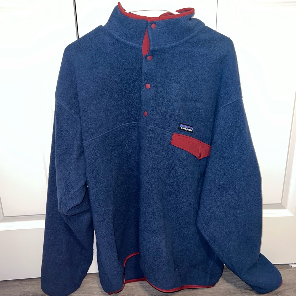 men’s xl blue and red patagonia fleece button down jacket